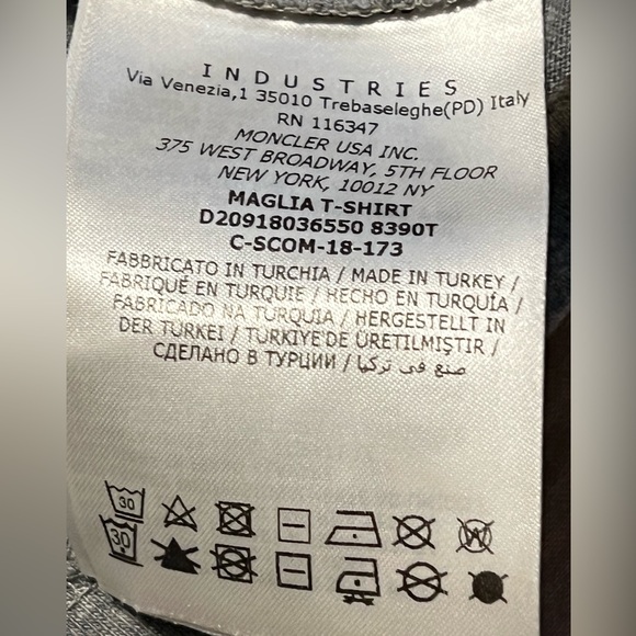 **NWOT** Moncler Colorado T-Shirt - Picture 7 of 7